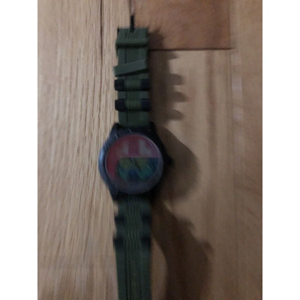 Halo‎ 5 Guardians Men’s Large Face Watch - Accutime Watch Corp.Pre-Owned Green